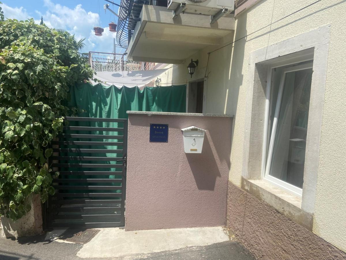 Apartman Laval Trsat Appartement Rijeka Buitenkant foto