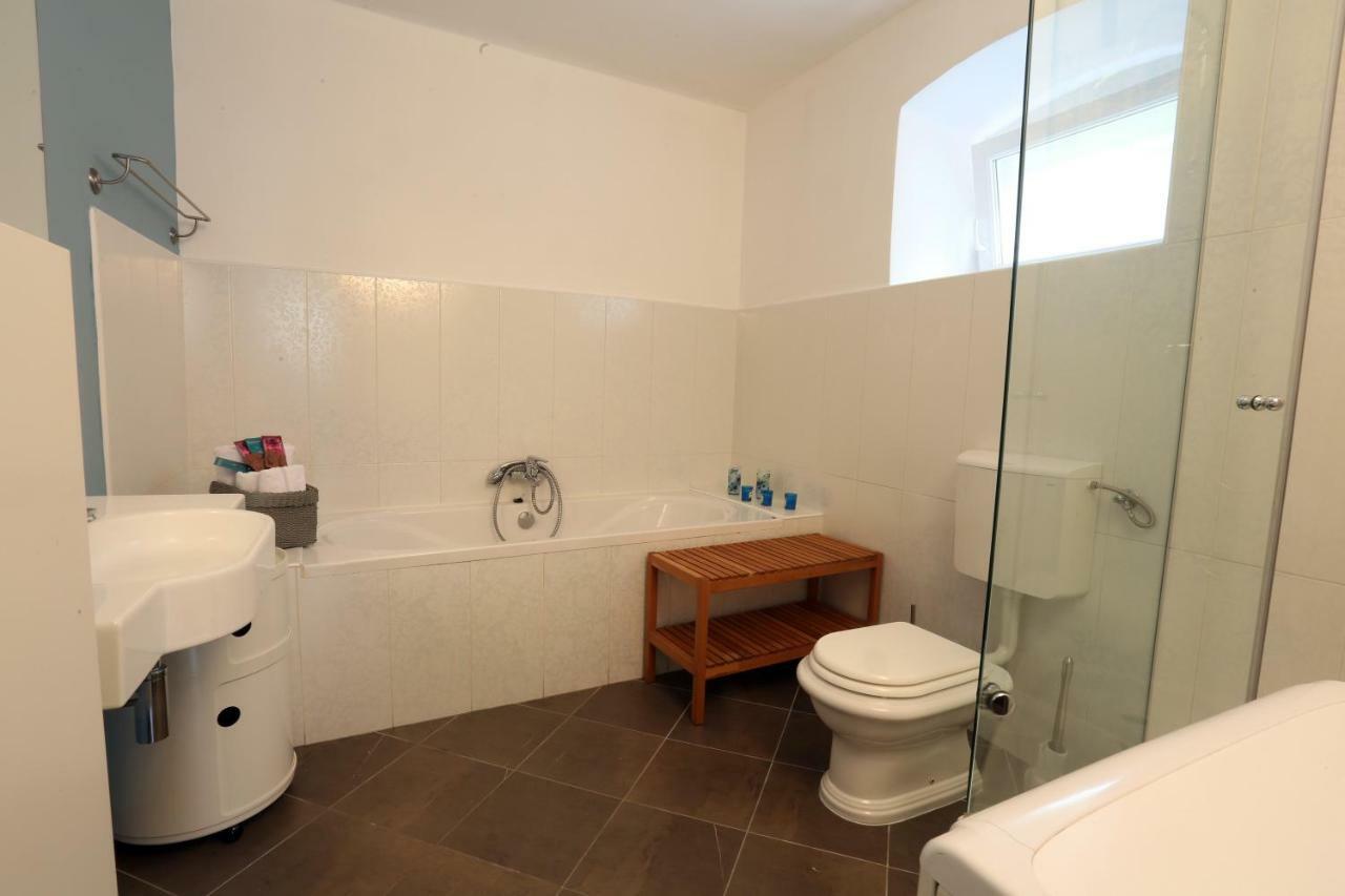 Apartman Laval Trsat Appartement Rijeka Buitenkant foto